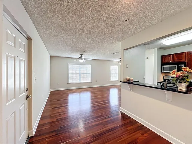 $178,900 | 2019 Dixie Belle Drive, Unit 2019T, Orlando, FL 32812