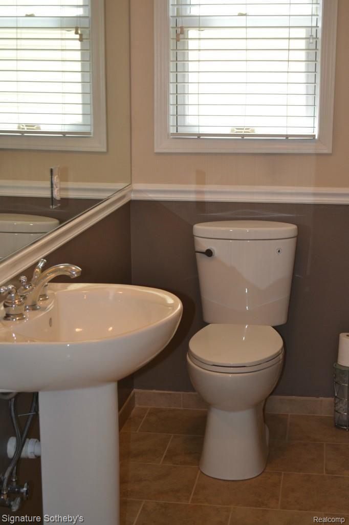 3069 Wakefield Road Berkley, MI 48072 - Photo 10 of 33 DSC_0032.jpg