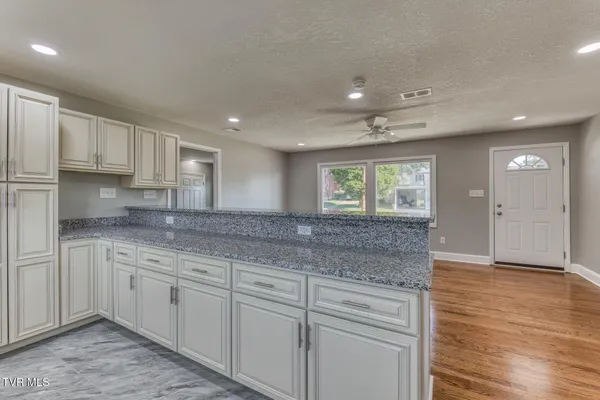 $399,777 | 1216 Norway Street, Bristol, VA 24201