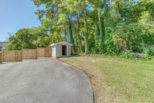 $399,777 | 1216 Norway Street, Bristol, VA 24201