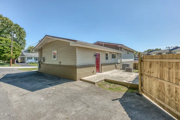 $399,777 | 1216 Norway Street, Bristol, VA 24201