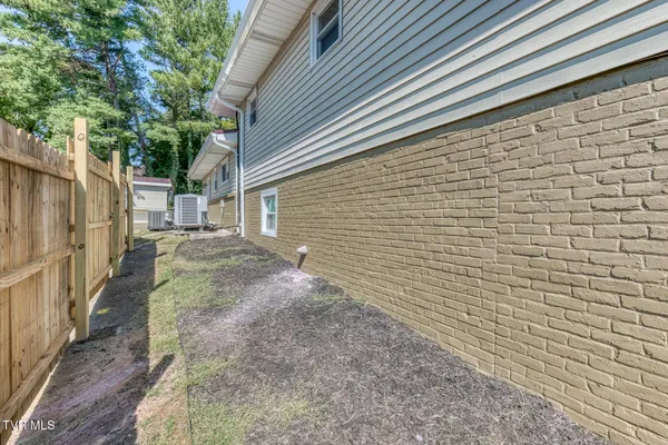 $399,777 | 1216 Norway Street, Bristol, VA 24201