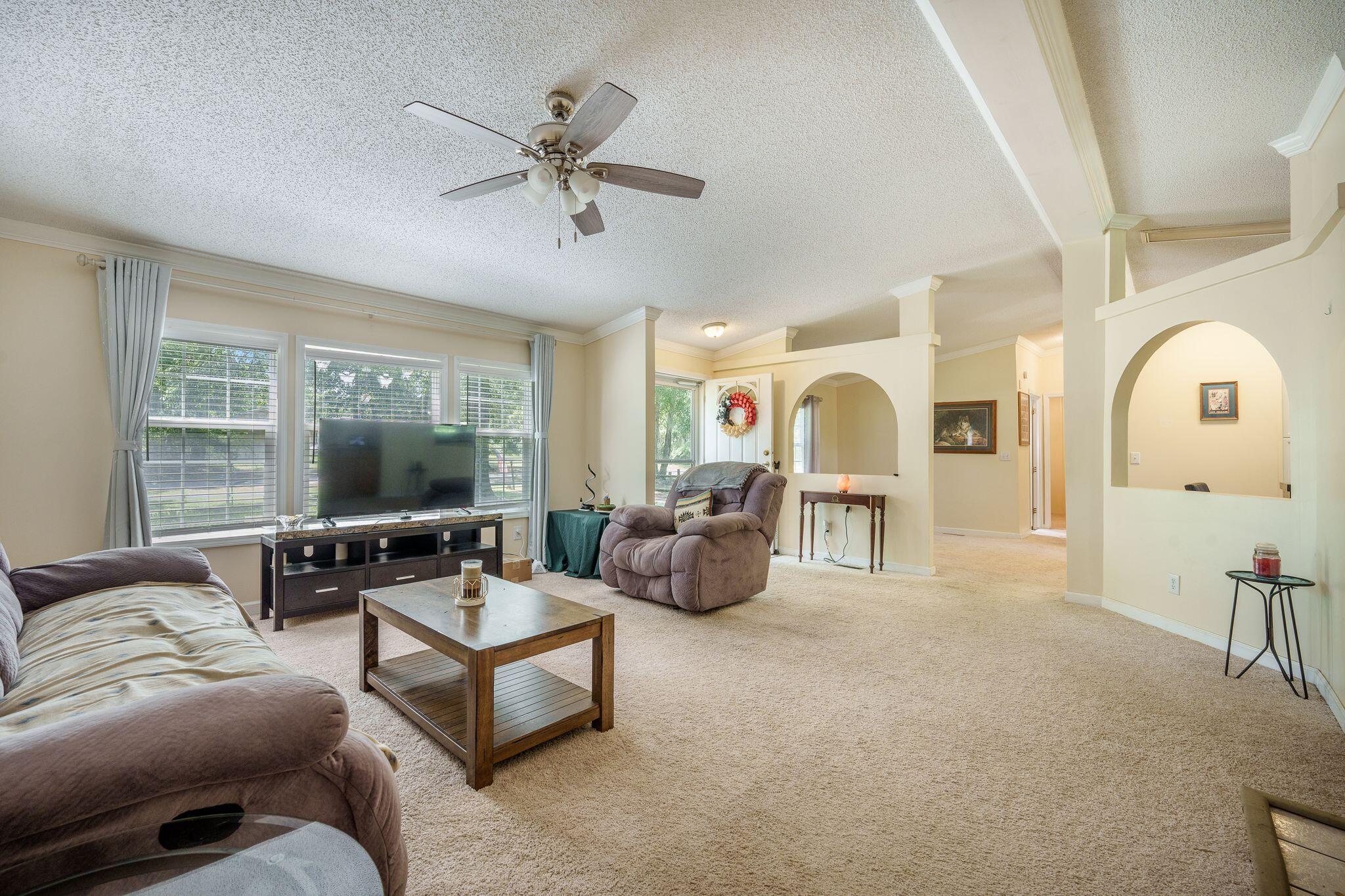 1090 Limerick Lane Manning, SC 29102 - Photo 11 of 47 Oversized Living Area