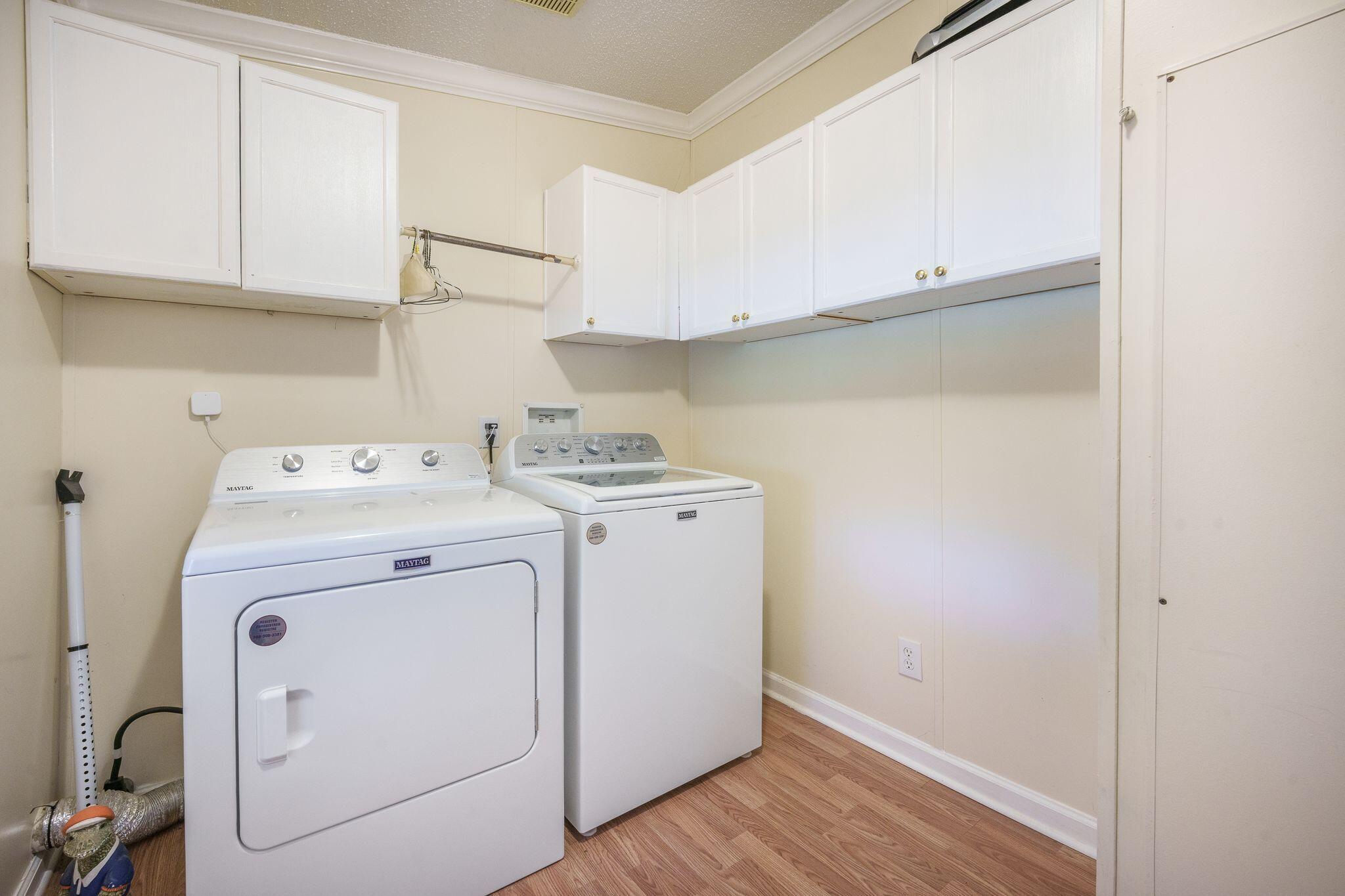 1090 Limerick Lane Manning, SC 29102 - Photo 23 of 47 Laundry/Utility Room