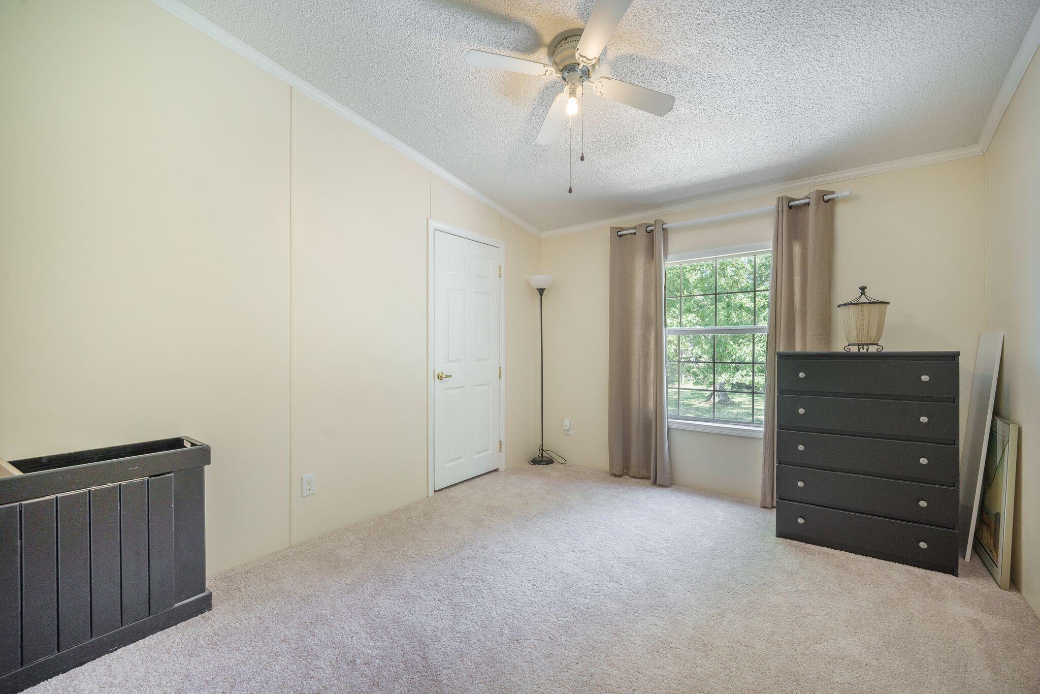 1090 Limerick Lane Manning, SC 29102 - Photo 31 of 47 Bedroom 3