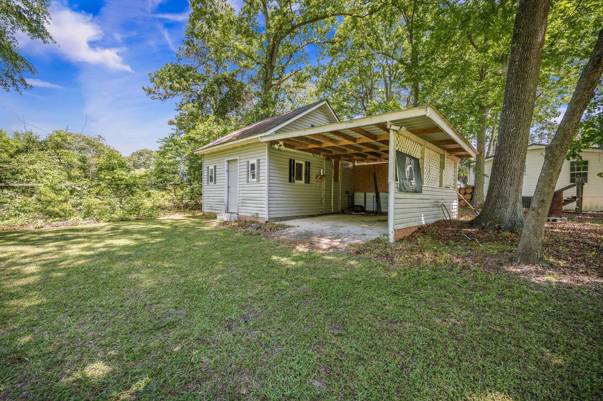 1090 Limerick Lane Manning, SC 29102 - Photo 36 of 47 Outbuilding and Carport