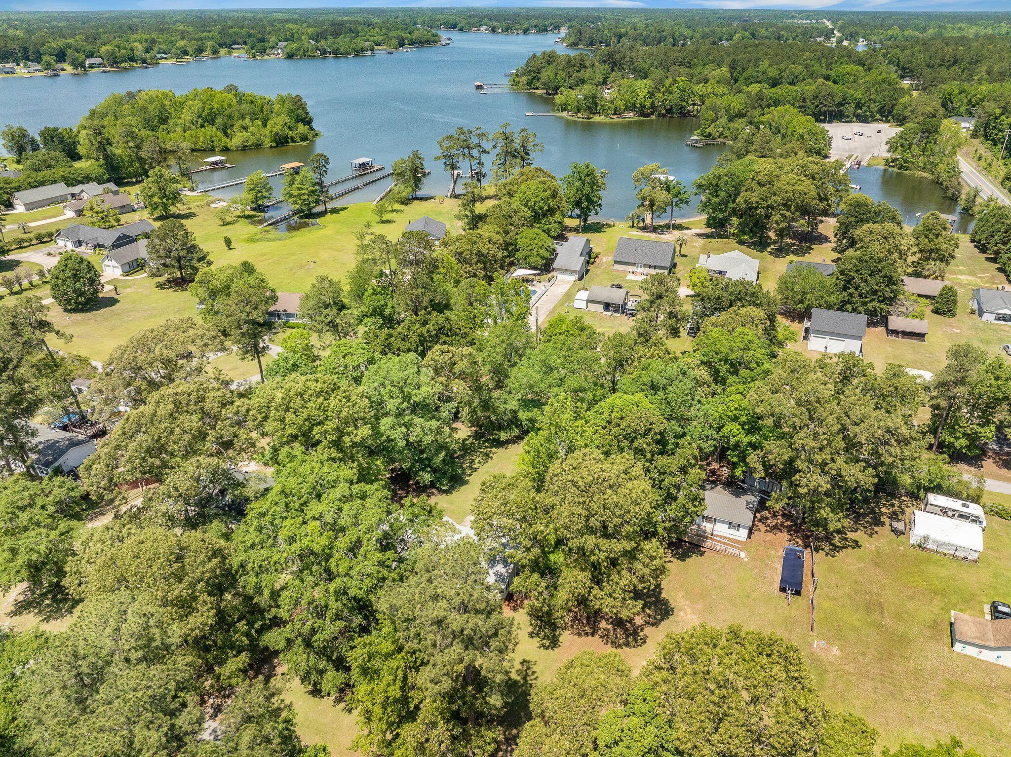 1090 Limerick Lane Manning, SC 29102 - Photo 43 of 47 Close Proximity to the Lake