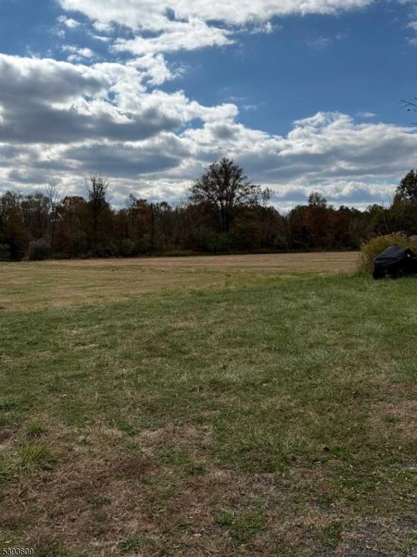 550 Barbertown Point Breeze Road Flemington, NJ 08822 - Photo 3 of 10 a view of an ocean