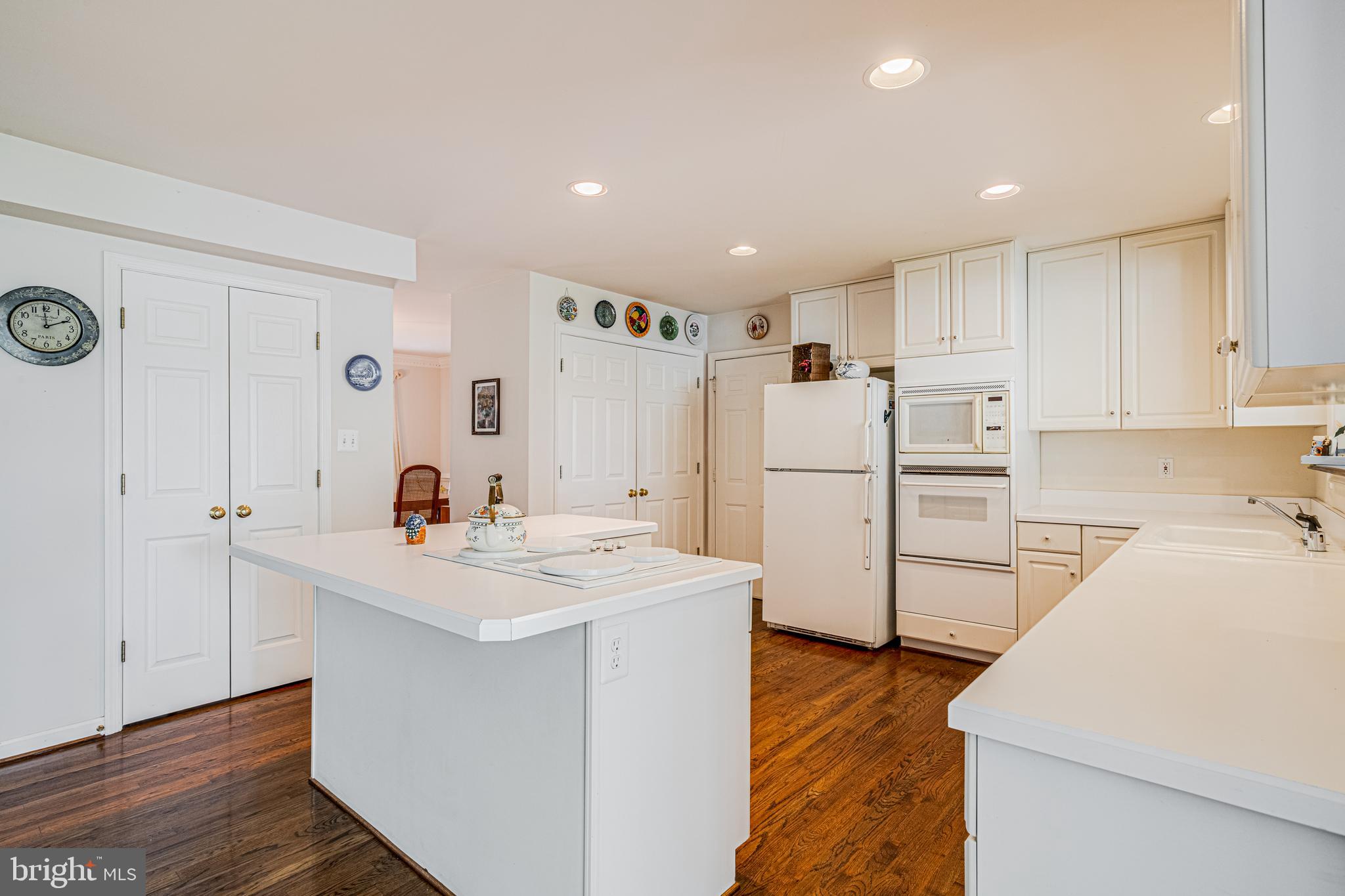 106 Indian Point Road Stafford, VA 22554 - Photo 19 of 58 Kitchen - Pantry and Laundry