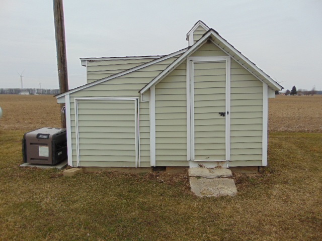 2871 East Roggy Road Ithaca, MI 48847 - Photo 47 of 60 1873021-46.JPG
