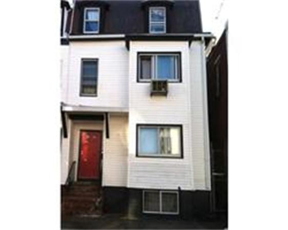 a view of an entryway of the house