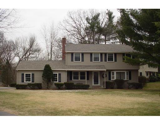 6 Stagecoach Road Medfield, MA 02052 - Photo 1 of 20 Gallery Image 1
