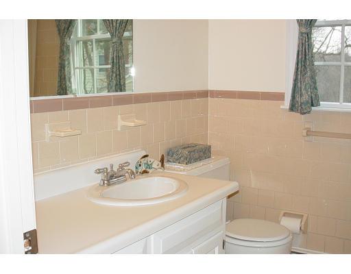 6 Stagecoach Road Medfield, MA 02052 - Photo 19 of 20 Gallery Image 19