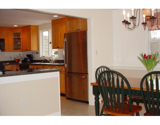 6 Stagecoach Road Medfield, MA 02052 - Photo 6 of 20 Gallery Image 6