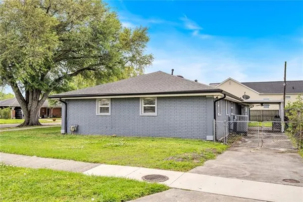 $279,900 | 914 Rowley Boulevard, Arabi, LA 70032