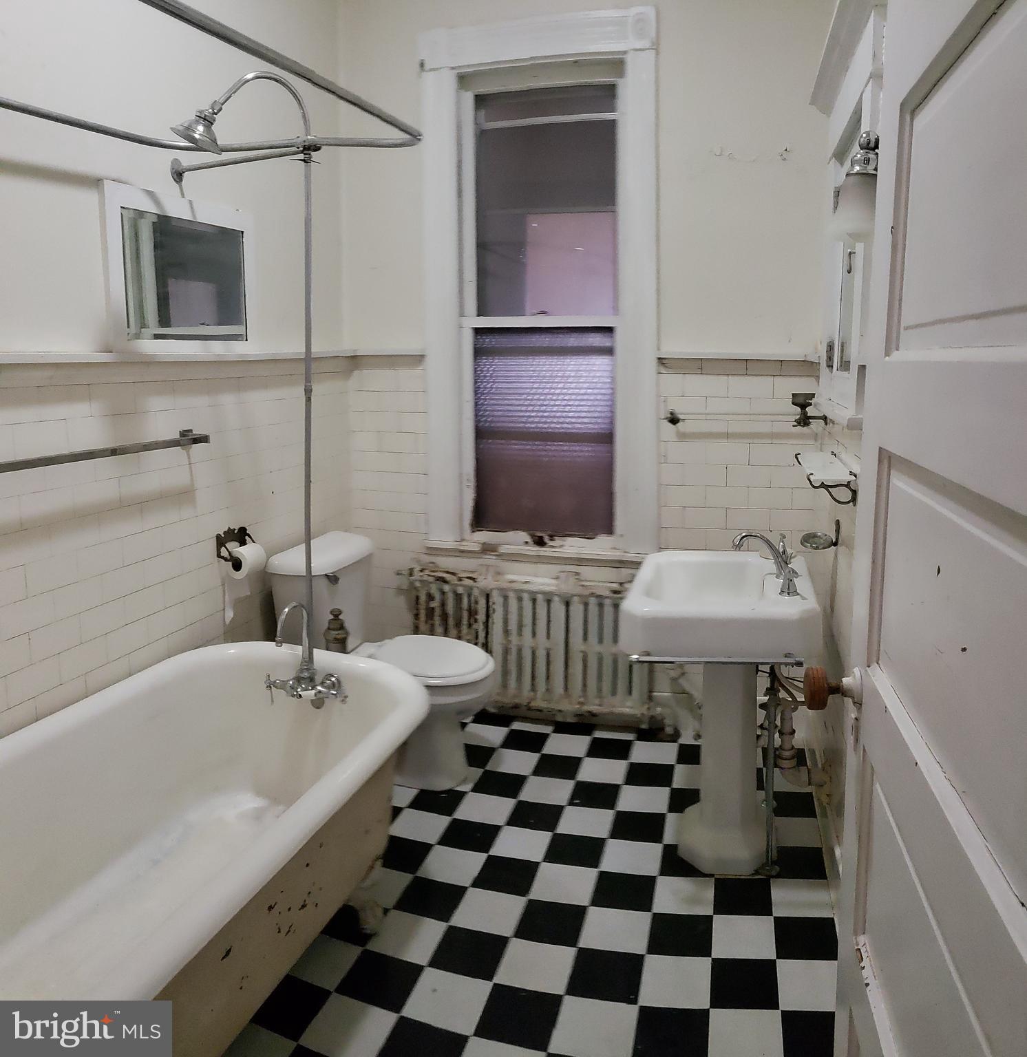 106 Decatur Street Cumberland, MD 21502 - Photo 14 of 23 Bath