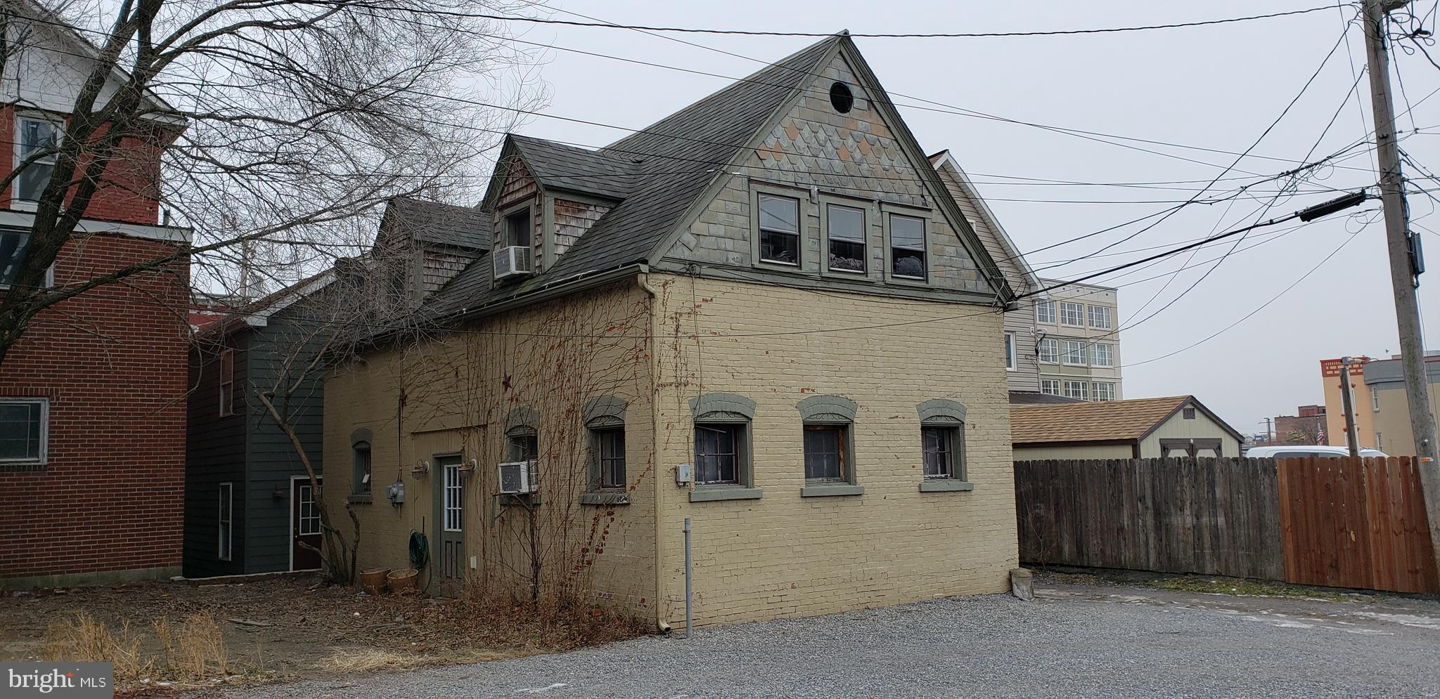 106 Decatur Street Cumberland, MD 21502 - Photo 4 of 23 Carriage View