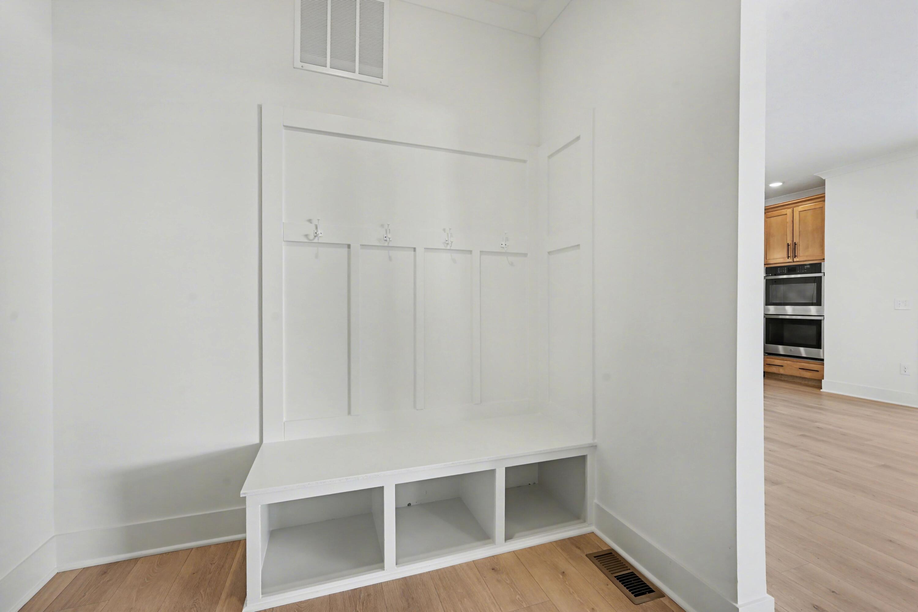 5950 Boxthorn Trail Kalamazoo, MI 49009 - Photo 11 of 33 APN002-T3400-Mudroom