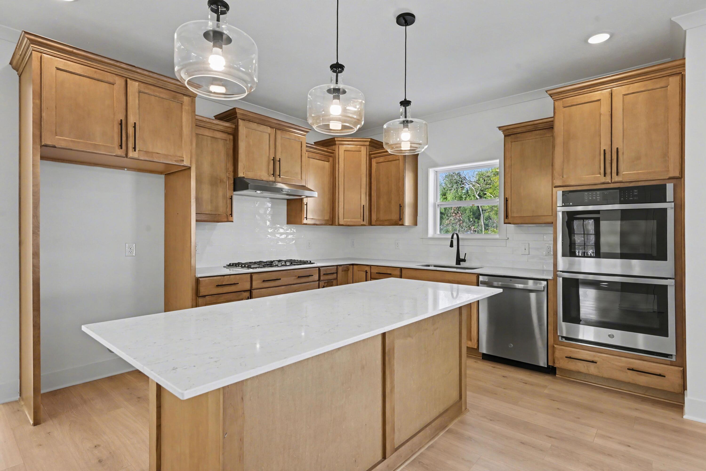 5950 Boxthorn Trail Kalamazoo, MI 49009 - Photo 9 of 33 APN002-T3400-Kitchen