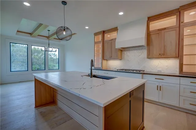 $1,269,000 | 579 South Shore Drive, Lake Winnebago, MO 64034