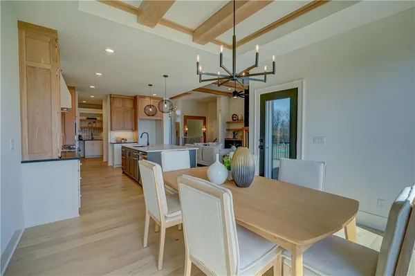 $1,269,000 | 579 South Shore Drive, Lake Winnebago, MO 64034