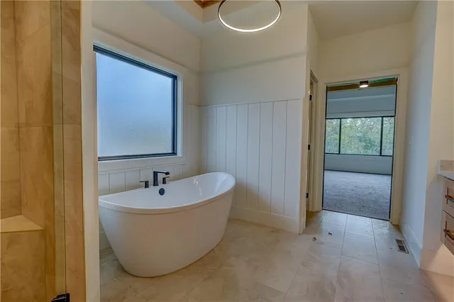 $1,269,000 | 579 South Shore Drive, Lake Winnebago, MO 64034