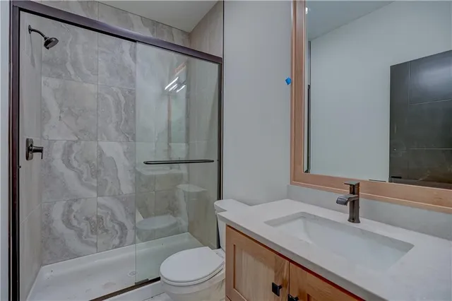 $1,269,000 | 579 South Shore Drive, Lake Winnebago, MO 64034