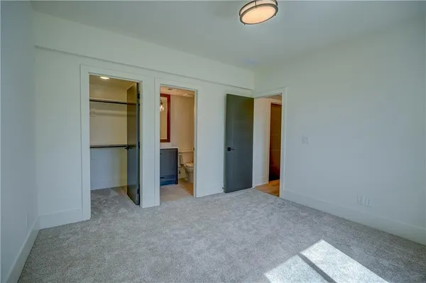 $1,269,000 | 579 South Shore Drive, Lake Winnebago, MO 64034