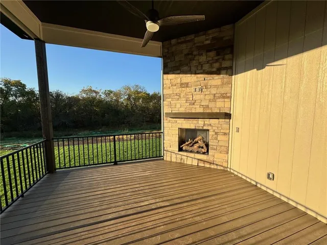 $1,269,000 | 579 South Shore Drive, Lake Winnebago, MO 64034