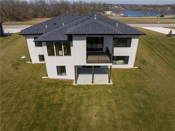 $1,269,000 | 579 South Shore Drive, Lake Winnebago, MO 64034