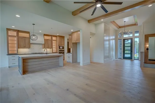 $1,269,000 | 579 South Shore Drive, Lake Winnebago, MO 64034