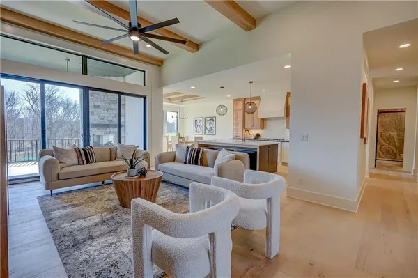 $1,269,000 | 579 South Shore Drive, Lake Winnebago, MO 64034