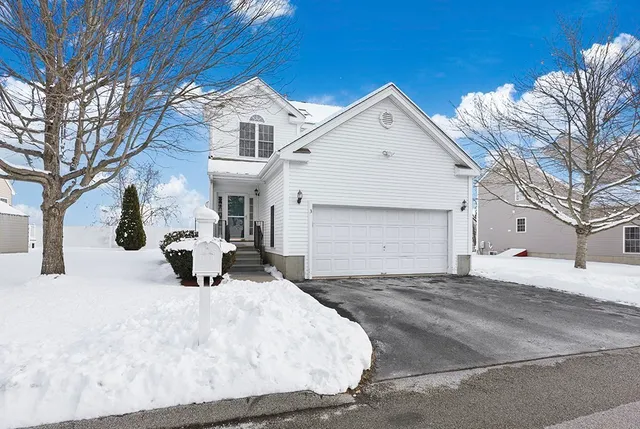 $632,500 | 3 Gerry Drive, Unit 15, Hudson, MA 01749
