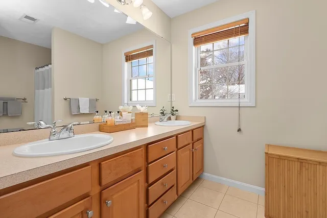 $632,500 | 3 Gerry Drive, Unit 15, Hudson, MA 01749