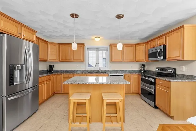 $632,500 | 3 Gerry Drive, Unit 15, Hudson, MA 01749