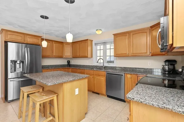 $632,500 | 3 Gerry Drive, Unit 15, Hudson, MA 01749