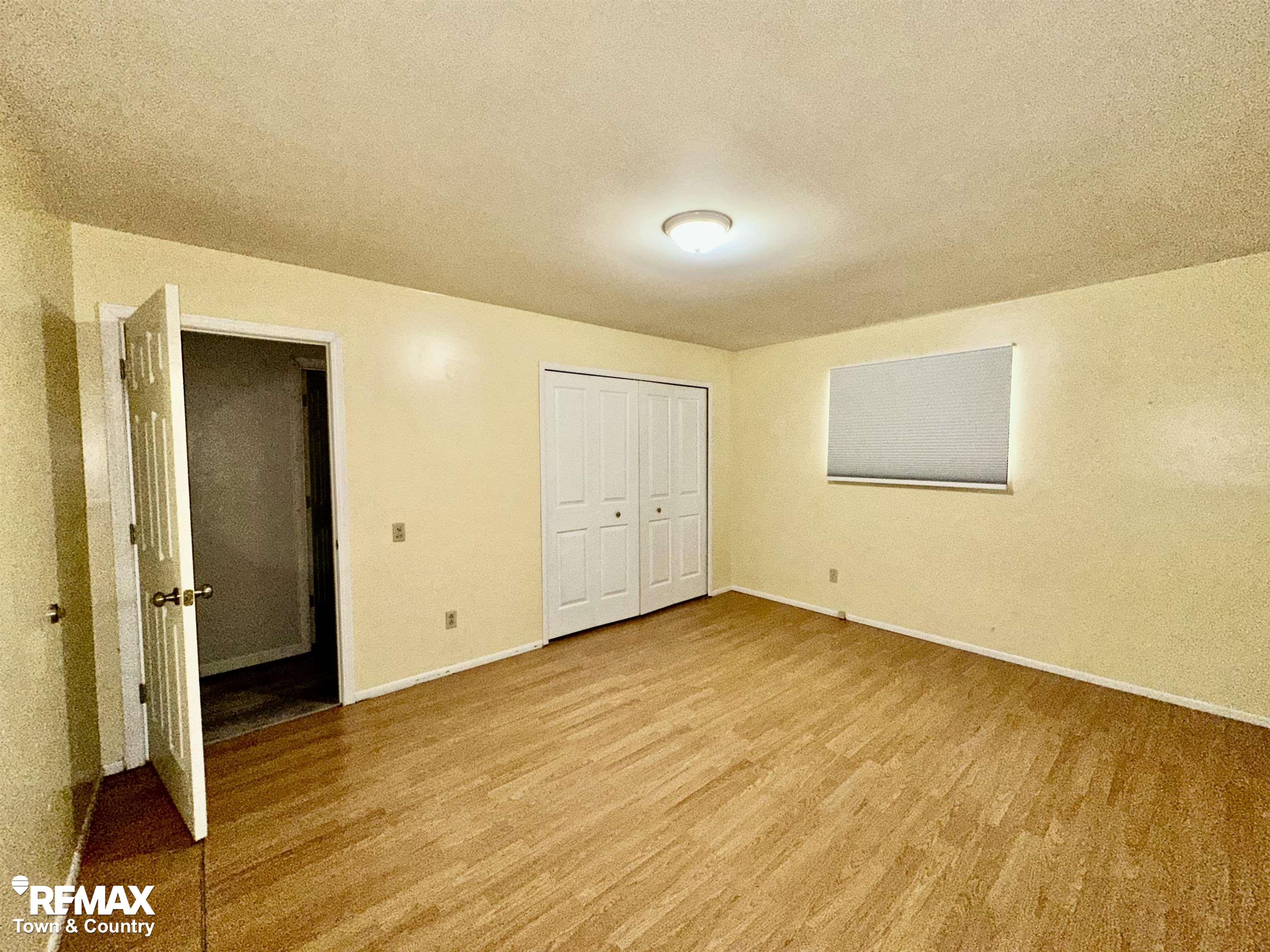 5202 North Center Road Flint, MI 48506 - Photo 10 of 19 50167007-56773c2c-8833-405d-9548-815b794aa990.JPG