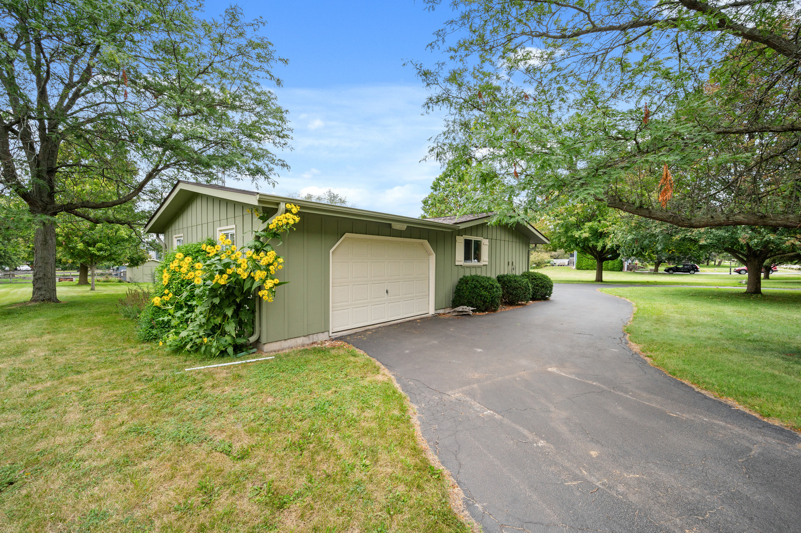 12913 Williams Road Genoa, IL 60135 - Photo 7 of 29 Gallery Image 7
