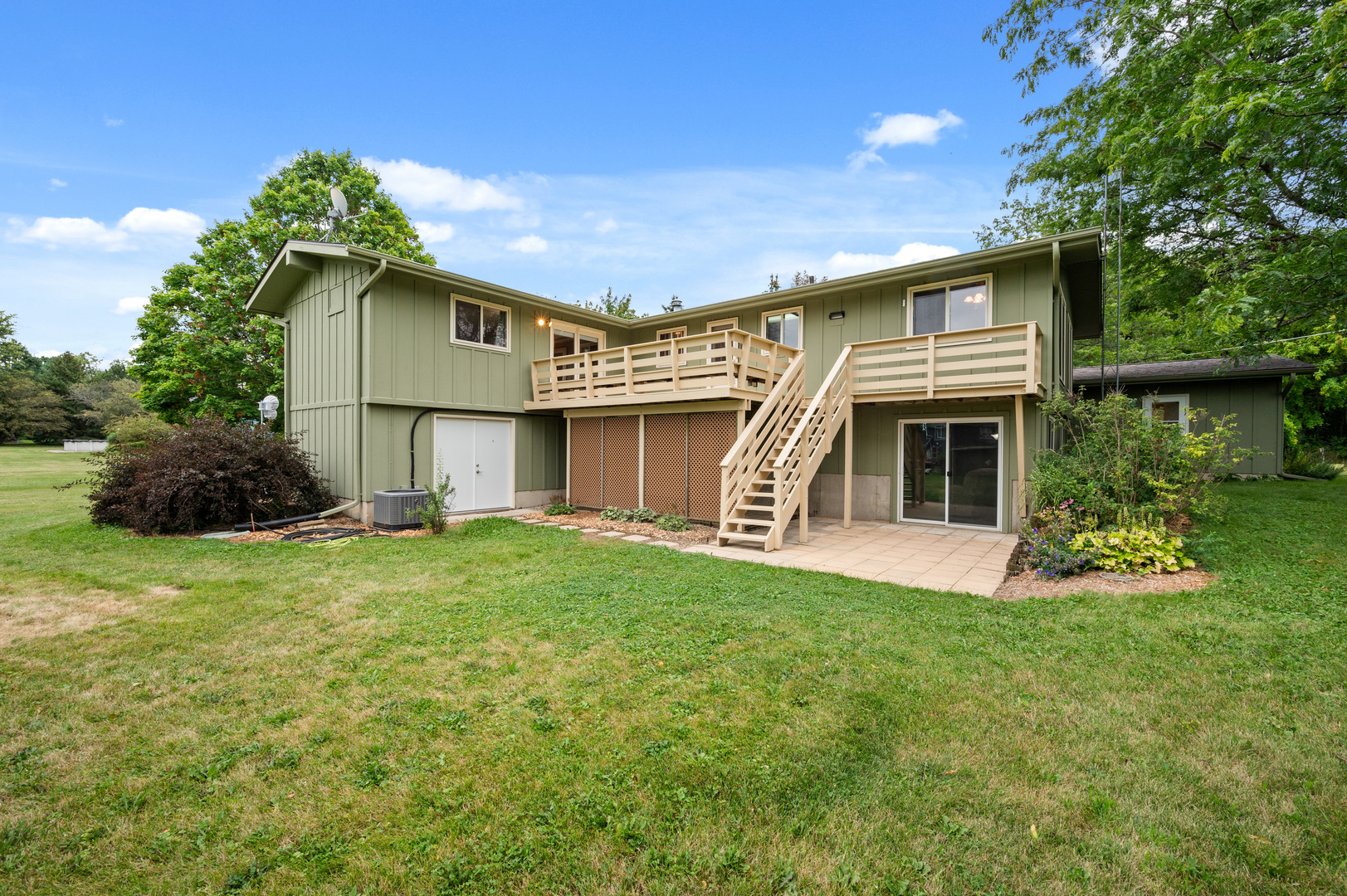 12913 Williams Road Genoa, IL 60135 - Photo 8 of 29 Gallery Image 8