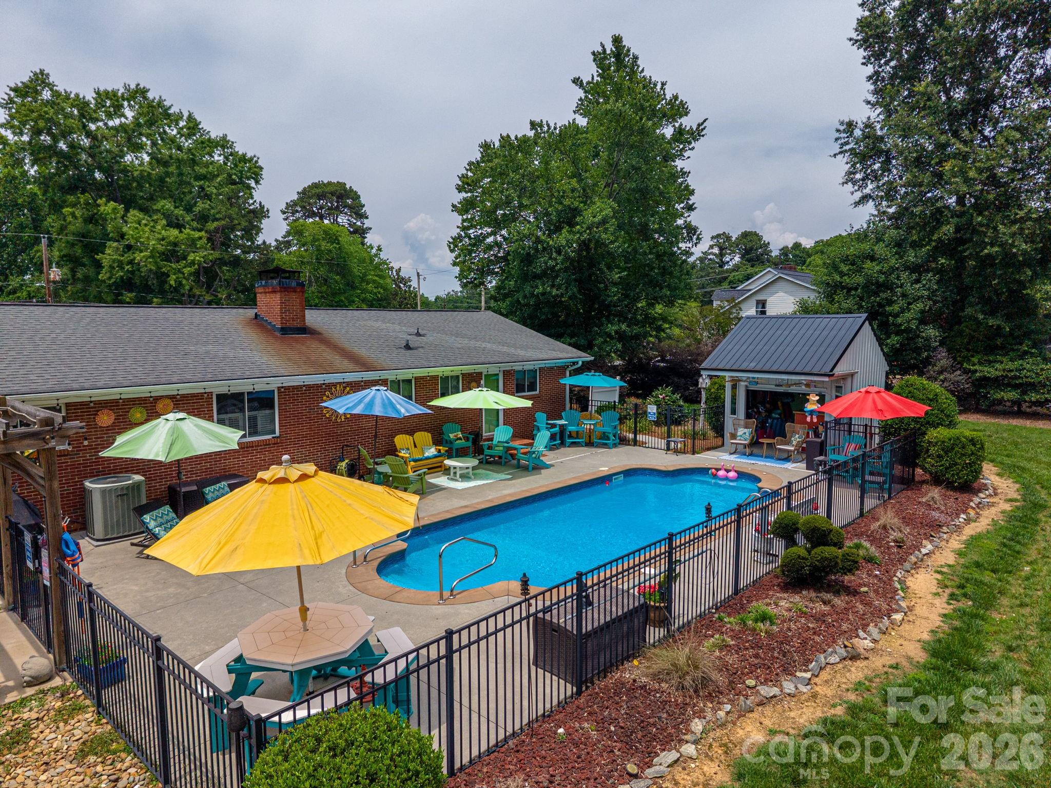 403 West Old Post Road Cherryville, NC 28021 - Photo 4 of 38