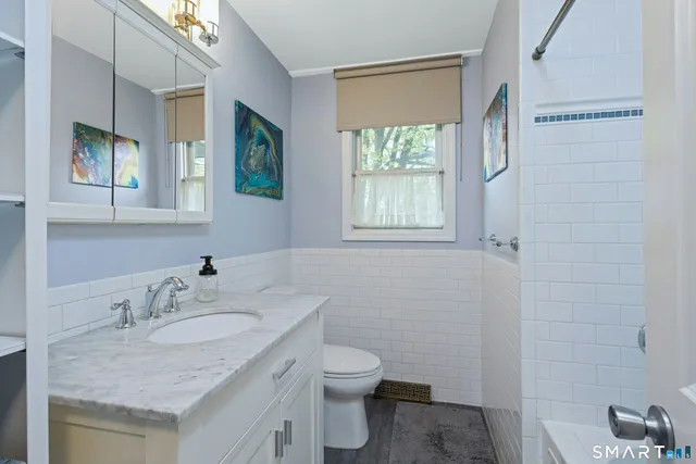 $775,000 | 35 Hilltop Circle East, Milford, CT 06460