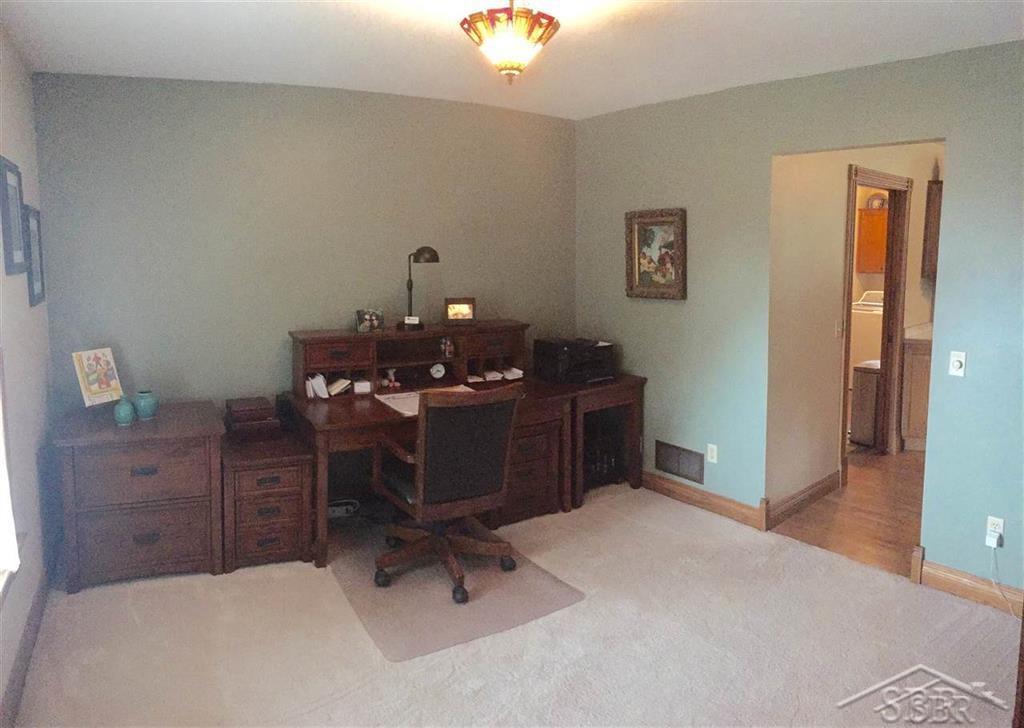 6630 Pierce Road Freeland, MI 48623 - Photo 8 of 12 31315057-7.JPG
