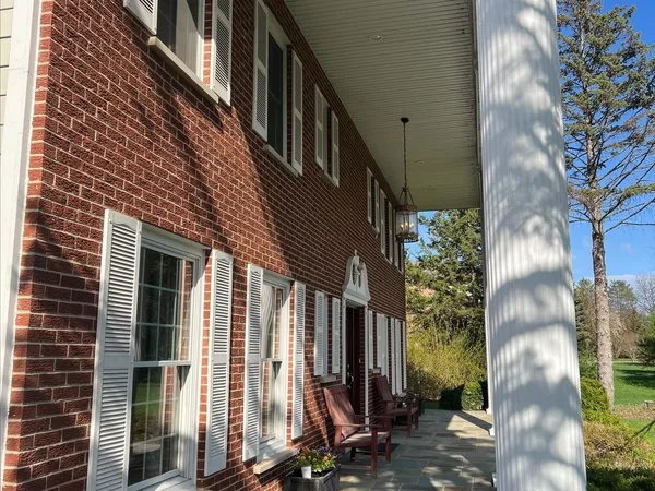 $1,095,000 | 1900 Hickory Knoll Road, Deerfield, IL 60015