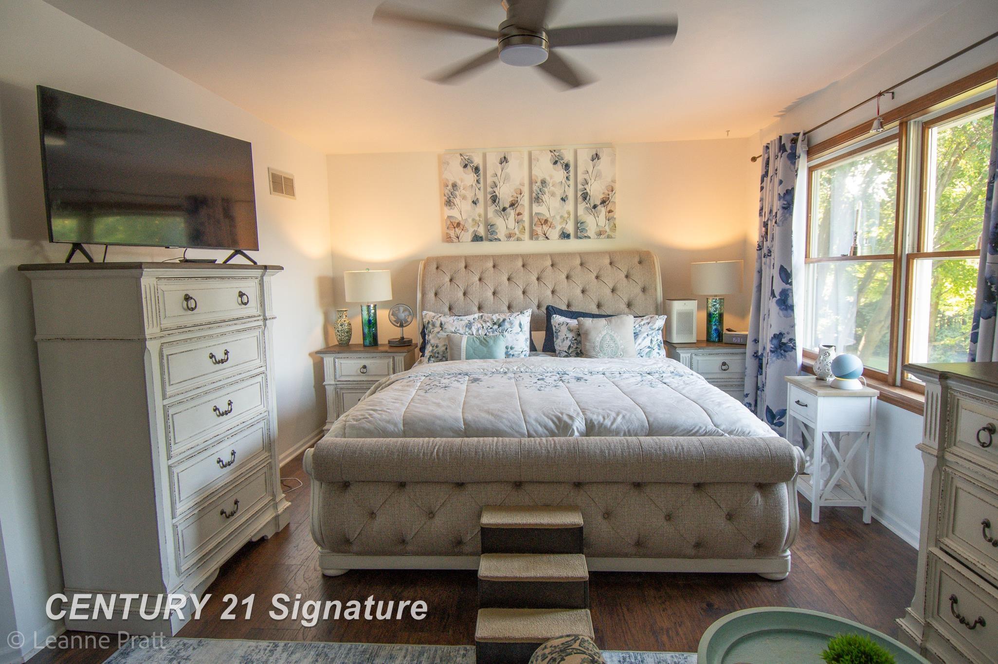 743 East River Road Flushing, MI 48433 - Photo 10 of 26