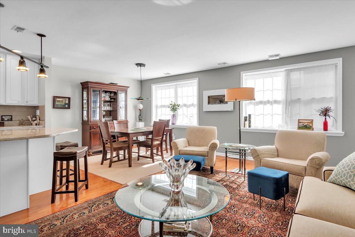 38 Haddonfield Commons, Unit 38 Haddonfield, NJ 08033 - Photo 6 of 23