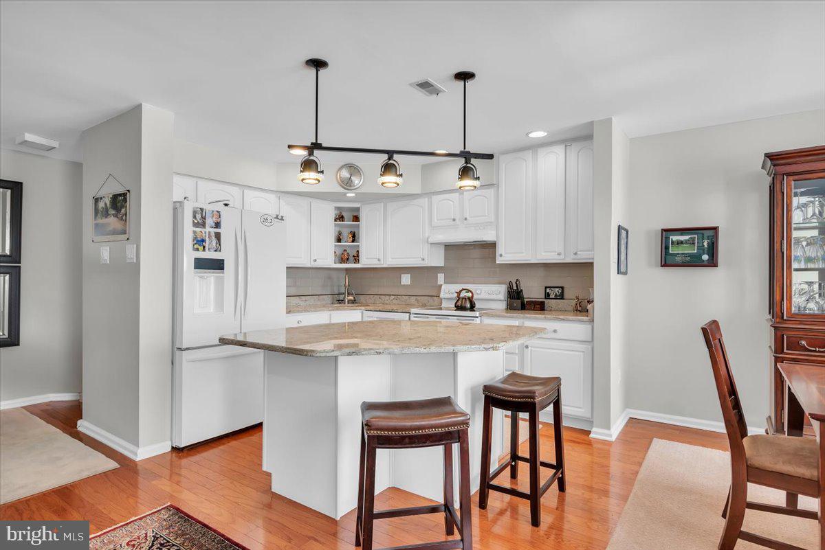 38 Haddonfield Commons, Unit 38 Haddonfield, NJ 08033 - Photo 8 of 23