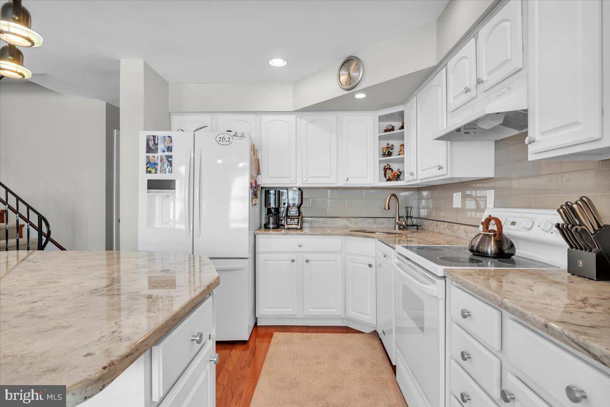 38 Haddonfield Commons, Unit 38 Haddonfield, NJ 08033 - Photo 9 of 23