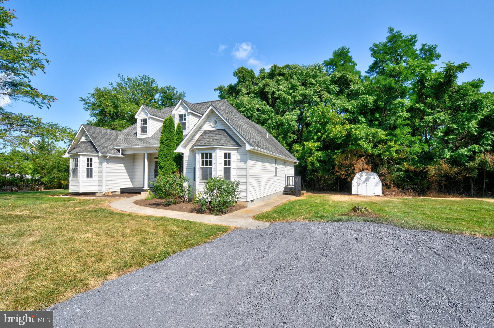 54 Farm View Road Front Royal, VA 22630 - Photo 5 of 44
