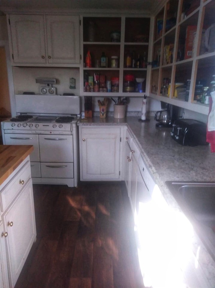 7504 Topsy Road Waynesboro, TN 38485 - Photo 2 of 25 Gallery Image 2