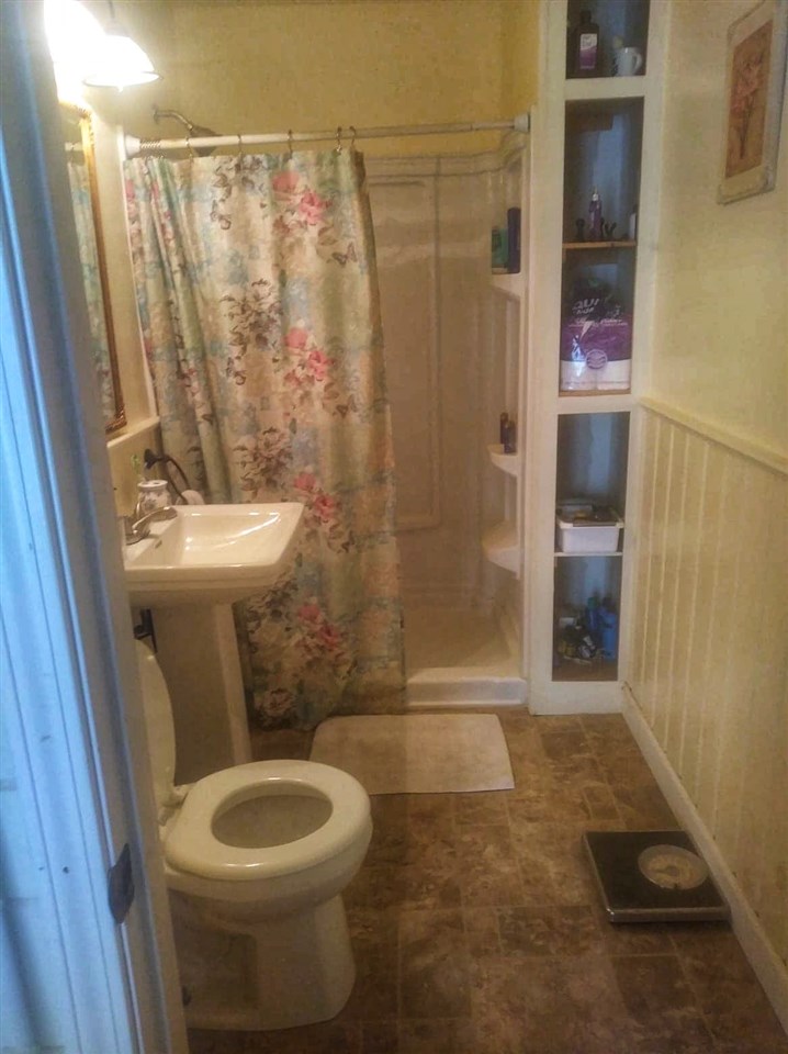 7504 Topsy Road Waynesboro, TN 38485 - Photo 9 of 25 Gallery Image 9